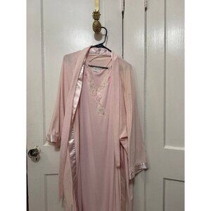 Miss Elaine women’s size X – large robe and nightgown